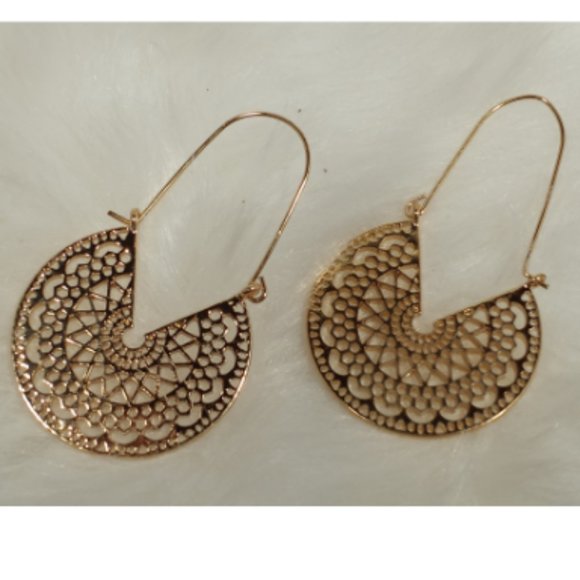 Independent Jewelry - Gold Boho Earrings. 2/20. NWOT